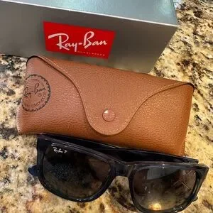 Ray-Ban | Accessories | Rayban Justin Unisex Sunglasses  display picture 3